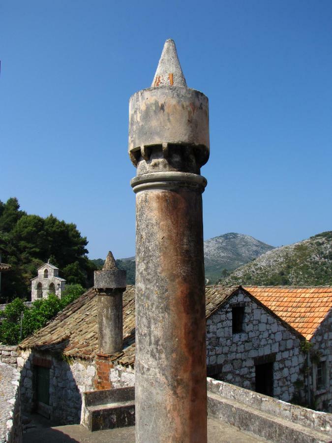 Apartments Luza Lastovo Buitenkant foto