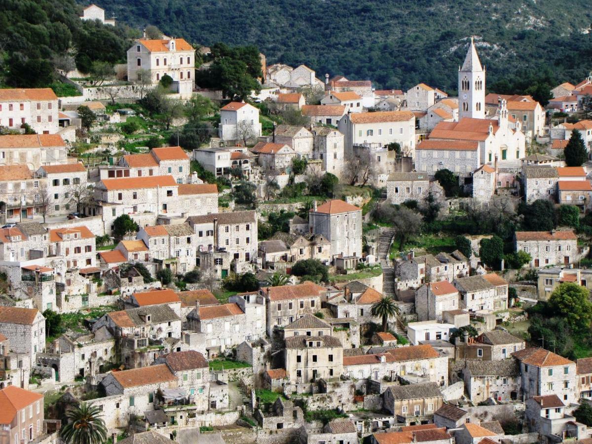 Apartments Luza Lastovo Buitenkant foto